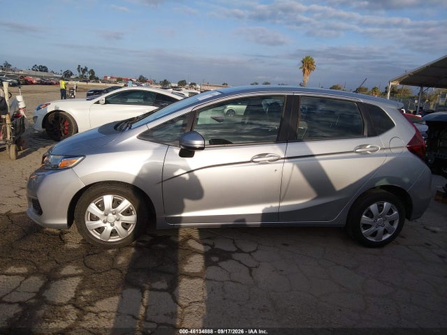 Honda FIT LX 2019 3HGGK5H40KM732451 Image 14