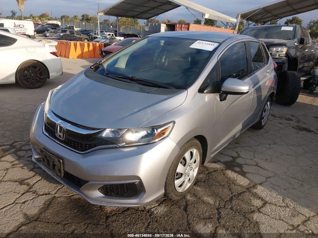Honda FIT LX 2019 3HGGK5H40KM732451 Image 2