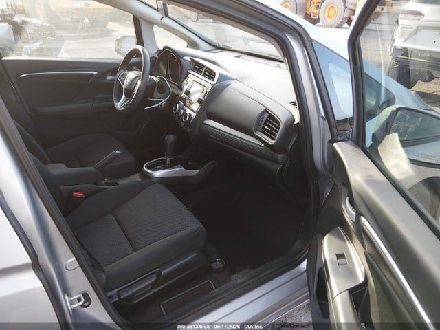 Honda FIT LX 2019 3HGGK5H40KM732451 Image 5