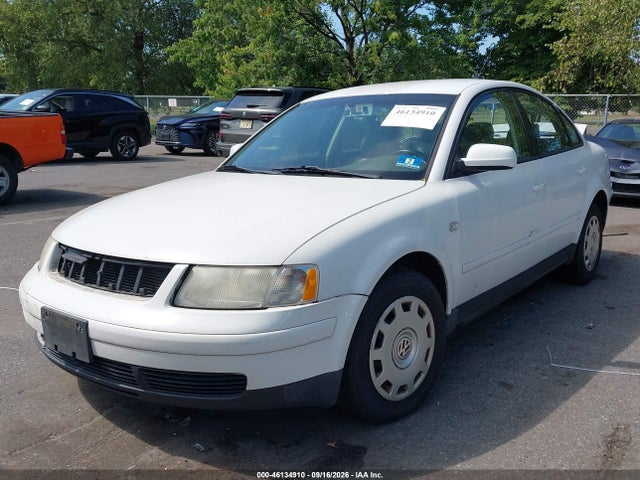 Продажа на аукционе авто 2001 Volkswagen Passat Gls, vin: WVWAC63B11P009651, номер лота: 46134910