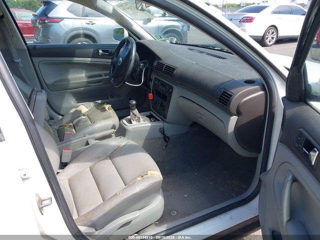 Продажа на аукционе авто 2001 Volkswagen Passat Gls, vin: WVWAC63B11P009651, номер лота: 46134910