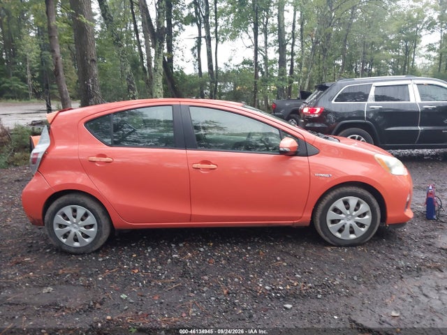 Продажа на аукционе авто 2013 Toyota Prius C Two, vin: JTDKDTB33D1055483, номер лота: 46134945