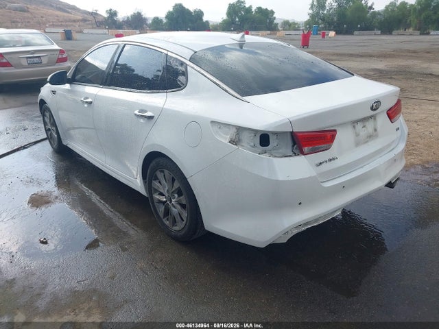 KIA OPTIMA EX 2018 5XXGU4L37JG228514 Image 3