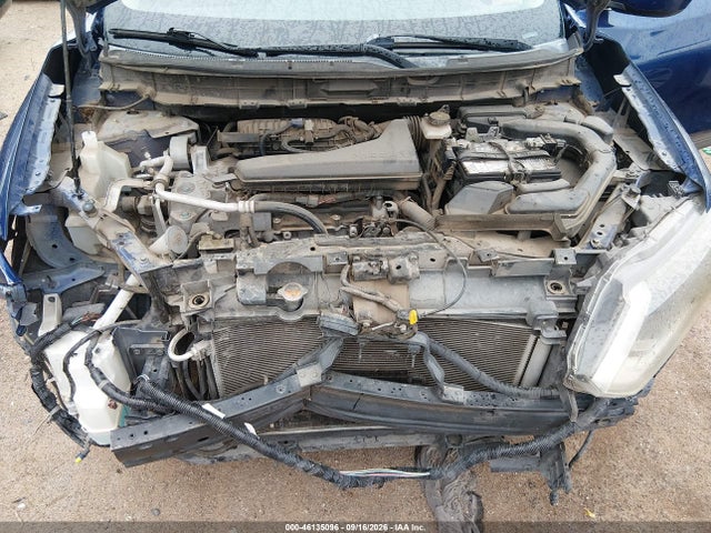JN8AT2MT1HW138235 Nissan ROGUE S