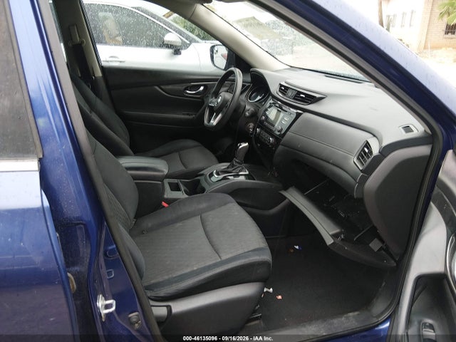 JN8AT2MT1HW138235 Nissan ROGUE S