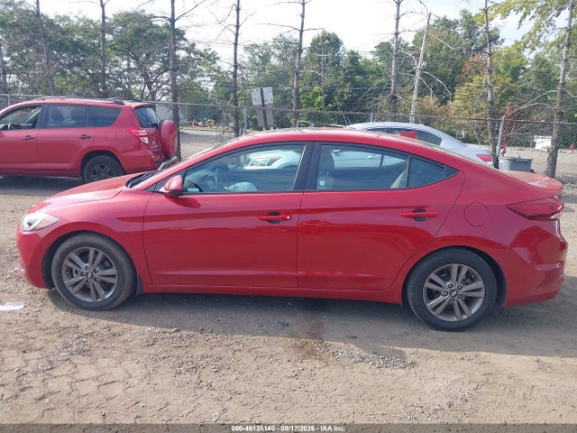 2018 Hyundai Elantra Value Edition მანქანა იყიდება აუქციონზე, vin: 5NPD84LF2JH323729, აუქციონის ნომერი: 46135140