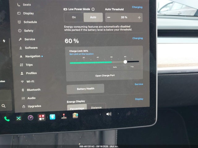 2023 Tesla Model Y Awd/long Range Dual Motor All-wheel Drive მანქანა იყიდება აუქციონზე, vin: 7SAYGAEE8PF842592, აუქციონის ნომერი: 46135143