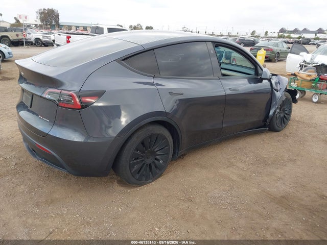 2023 Tesla Model Y Awd/long Range Dual Motor All-wheel Drive მანქანა იყიდება აუქციონზე, vin: 7SAYGAEE8PF842592, აუქციონის ნომერი: 46135143