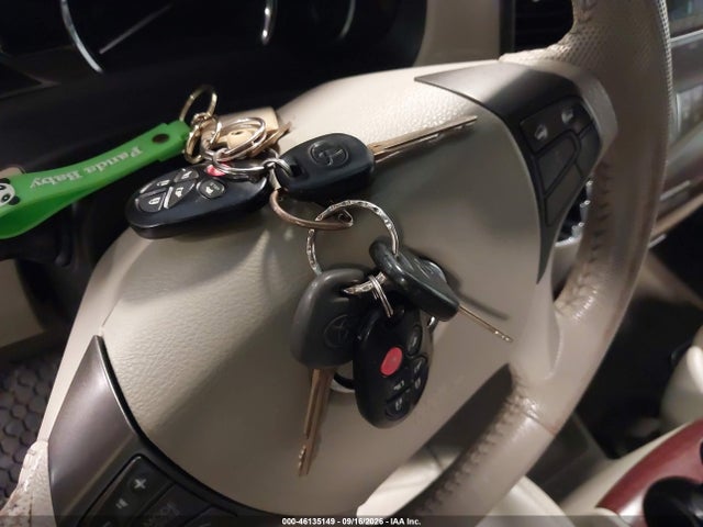 46135149 :رقم المزاد ، 5TDYK3DC7BS170391 vin ، 2011 Toyota Sienna Xle V6 مزاد بيع