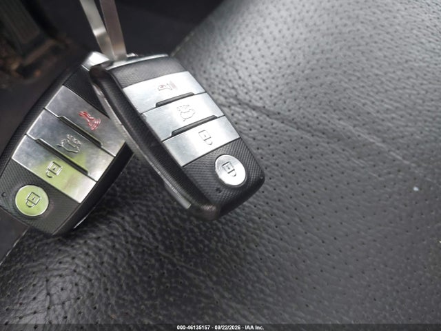 46135157 :رقم المزاد ، 5XYKWDA77FG635696 vin ، 2015 Kia Sorento Sx V6 مزاد بيع
