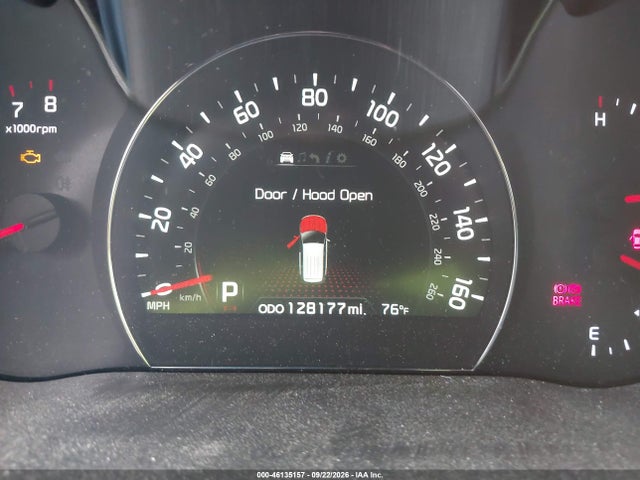 46135157 :رقم المزاد ، 5XYKWDA77FG635696 vin ، 2015 Kia Sorento Sx V6 مزاد بيع