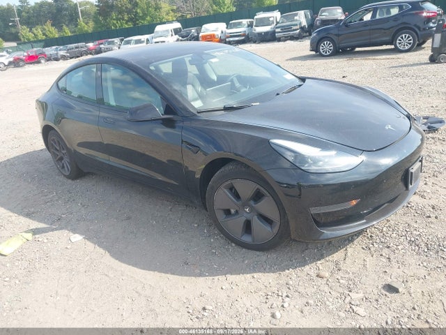 2022 5YJ3E1EA0NF330090 zdjęcie główne