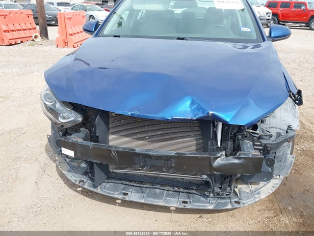 Продажа на аукционе авто 2018 Hyundai Elantra Se, vin: 5NPD74LF9JH274340, номер лота: 46135232