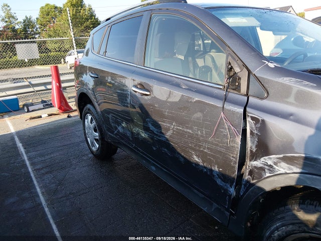 Продаж на аукціоні авто 2015 Toyota Rav4 Le, vin: JTMBFREV1FD163922, номер лоту: 46135347