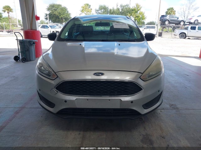 46135371 :رقم المزاد ، 1FADP3E22GL298462 vin ، 2016 Ford Focus S مزاد بيع