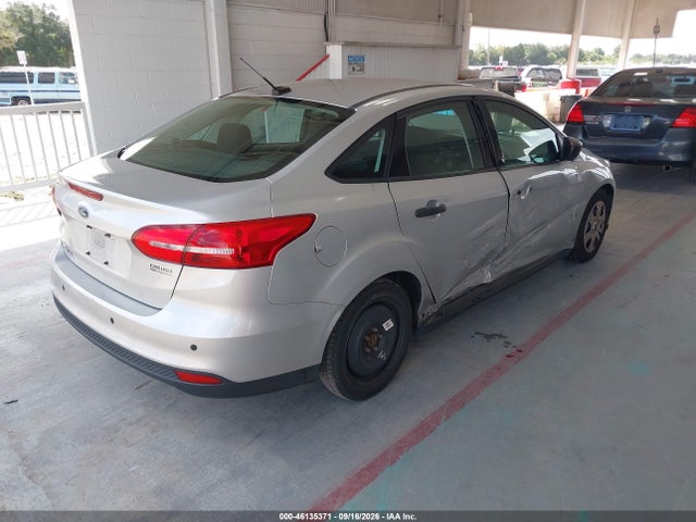 46135371 :رقم المزاد ، 1FADP3E22GL298462 vin ، 2016 Ford Focus S مزاد بيع