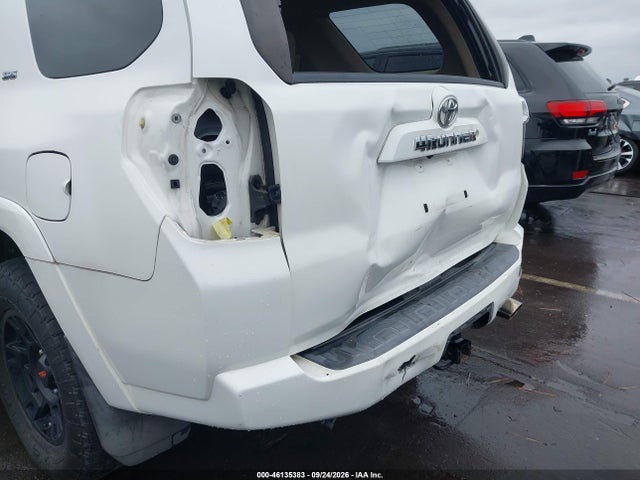 2014 Toyota 4runner Sr5 მანქანა იყიდება აუქციონზე, vin: JTEZU5JR3E5065906, აუქციონის ნომერი: 46135383