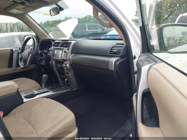 2014 Toyota 4runner Sr5 მანქანა იყიდება აუქციონზე, vin: JTEZU5JR3E5065906, აუქციონის ნომერი: 46135383