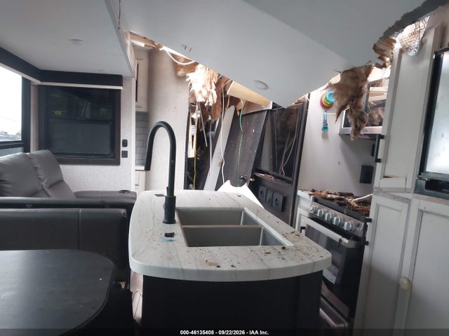 2023 Jayco Bhok Eagle Ht 312 Travel Trailer მანქანა იყიდება აუქციონზე, vin: 1UJBA0BU1P1C70111, აუქციონის ნომერი: 46135408