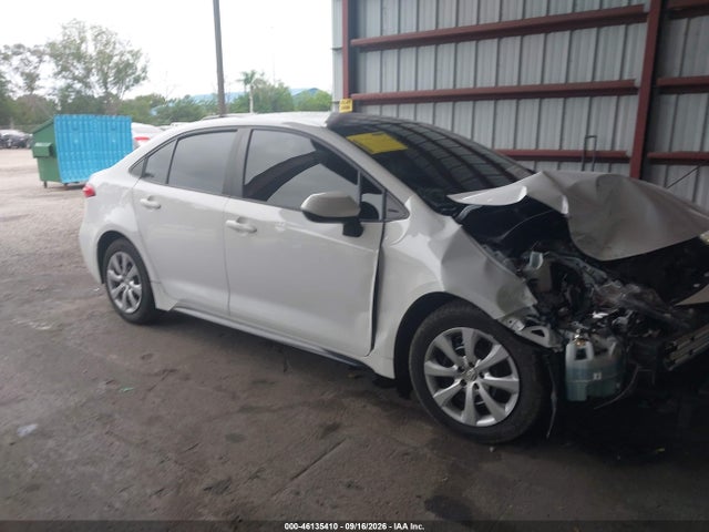 Продажа на аукционе авто 2022 Toyota Corolla Le, vin: 5YFEPMAE6NP381109, номер лота: 46135410
