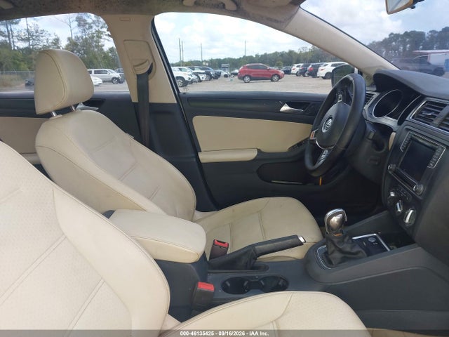 46135425 :رقم المزاد ، 3VWD67AJ0GM318382 vin ، 2016 Volkswagen Jetta 1.4t Se مزاد بيع