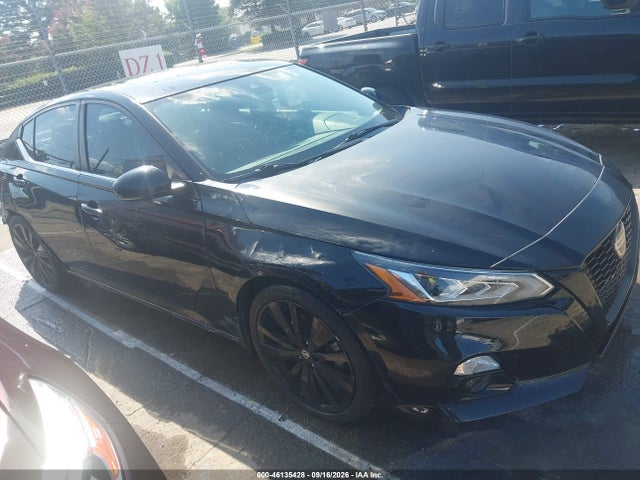 46135428 :رقم المزاد ، 1N4BL4CV9NN410147 vin ، 2022 Nissan Altima Sr Fwd مزاد بيع