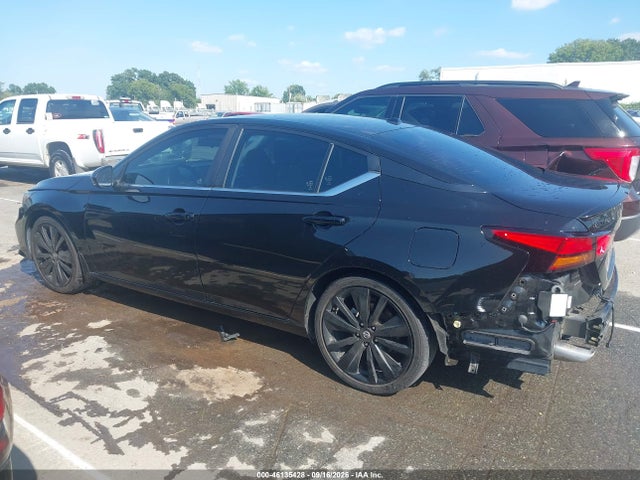 46135428 :رقم المزاد ، 1N4BL4CV9NN410147 vin ، 2022 Nissan Altima Sr Fwd مزاد بيع