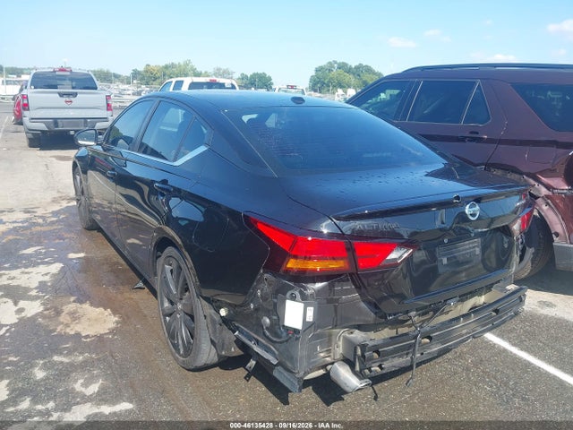 46135428 :رقم المزاد ، 1N4BL4CV9NN410147 vin ، 2022 Nissan Altima Sr Fwd مزاد بيع