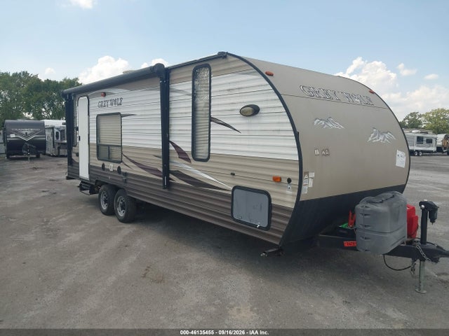 Продаж на аукціоні авто 2015 Forest River Cherokee, vin: 4X4TCKA25FK029131, номер лоту: 46135455