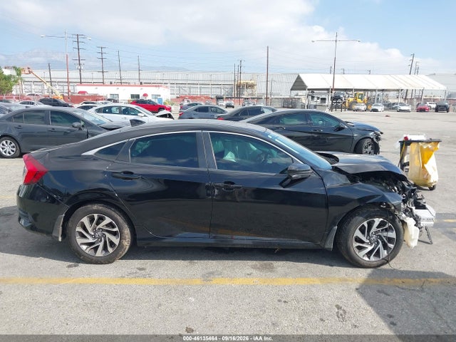 Honda CIVIC EX 2018 2HGFC2F75JH586954 Image 14
