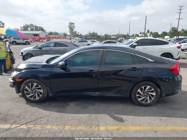 Honda CIVIC EX 2018 2HGFC2F75JH586954 Image 15