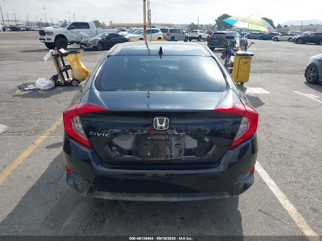 Honda CIVIC EX 2018 2HGFC2F75JH586954 Image 17
