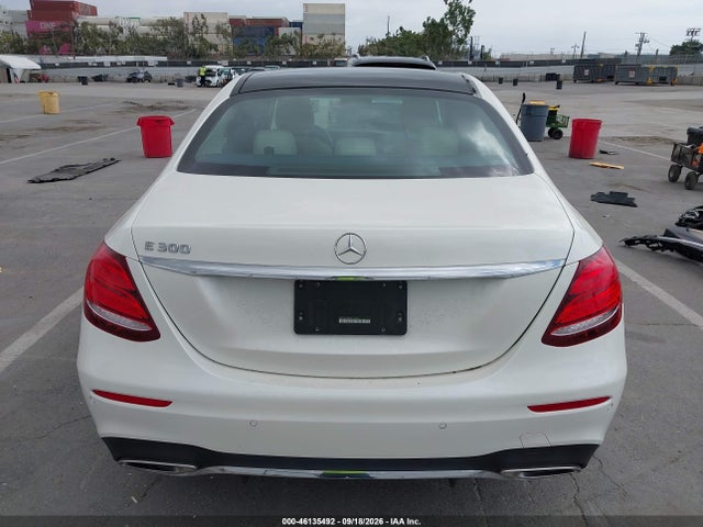 WDDZF4JB8JA373530 Mercedes-Benz E 300