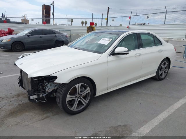 WDDZF4JB8JA373530 Mercedes-Benz E 300