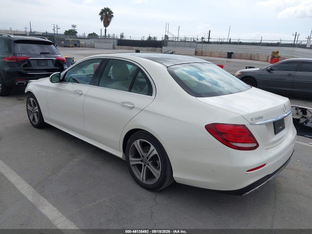 WDDZF4JB8JA373530 Mercedes-Benz E 300