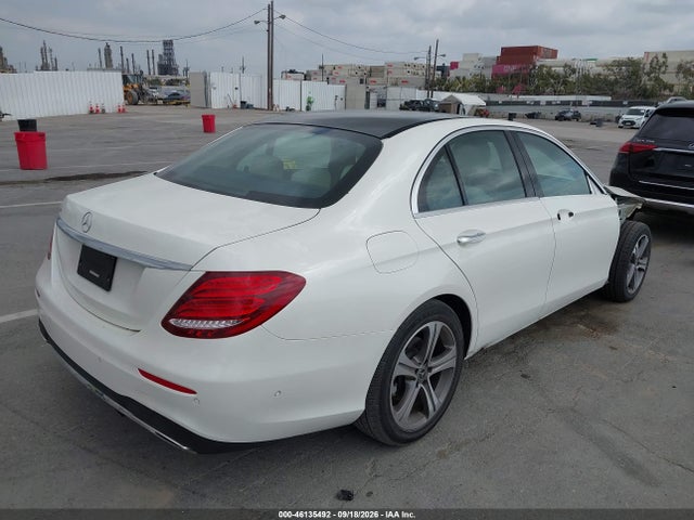WDDZF4JB8JA373530 Mercedes-Benz E 300