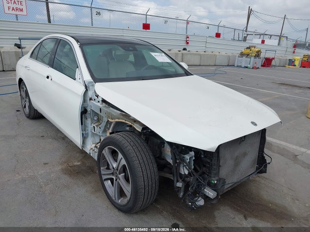 WDDZF4JB8JA373530 Mercedes-Benz E 300