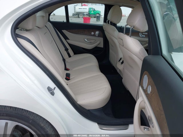 WDDZF4JB8JA373530 Mercedes-Benz E 300