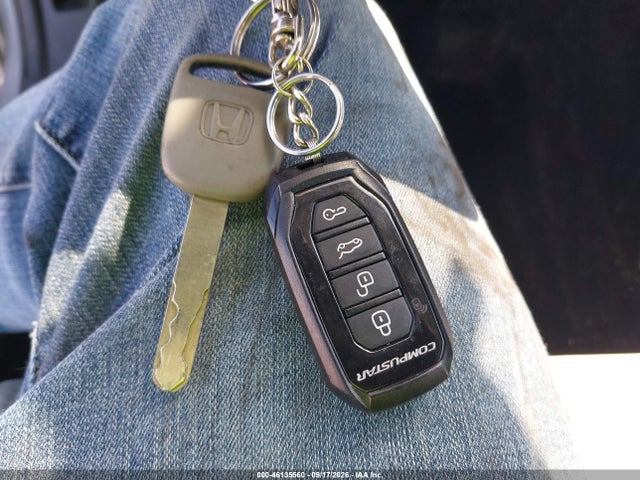46135560 :رقم المزاد ، 1HGCR2F39GA188569 vin ، 2016 Honda Accord Lx مزاد بيع