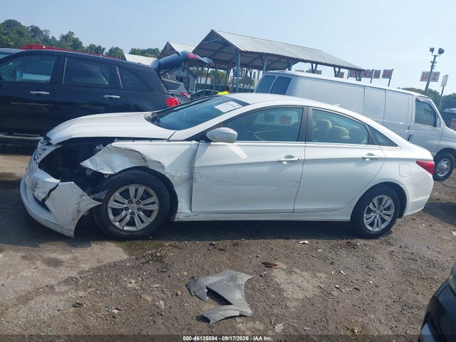 Продажа на аукционе авто 2013 Hyundai Sonata Gls, vin: 5NPEB4AC8DH555125, номер лота: 46135594
