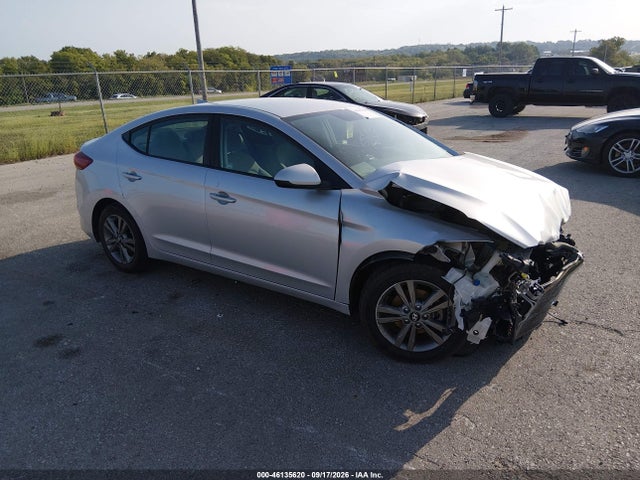 Продажа на аукционе авто 2018 Hyundai Elantra Sel, vin: 5NPD84LF5JH399820, номер лота: 46135620