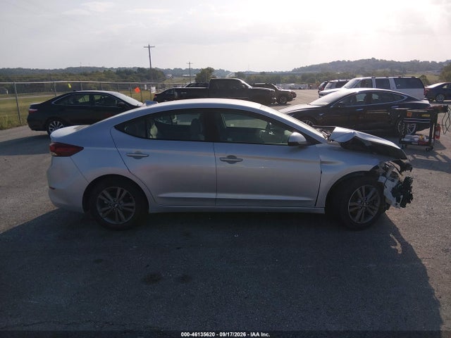 Продажа на аукционе авто 2018 Hyundai Elantra Sel, vin: 5NPD84LF5JH399820, номер лота: 46135620