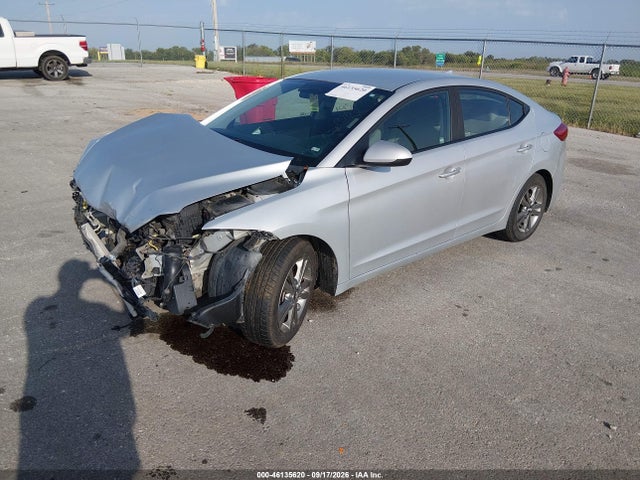 Продажа на аукционе авто 2018 Hyundai Elantra Sel, vin: 5NPD84LF5JH399820, номер лота: 46135620
