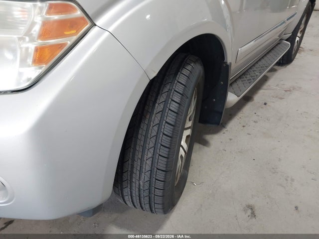 2010 Nissan Pathfinder Le მანქანა იყიდება აუქციონზე, vin: 5N1AR1NB5AC613530, აუქციონის ნომერი: 46135623