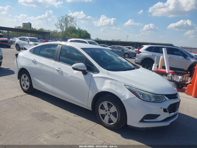 46135656 :رقم المزاد ، 1G1BC5SM9J7222776 vin ، 2018 Chevrolet Cruze Ls Auto مزاد بيع