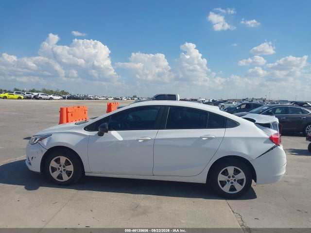 46135656 :رقم المزاد ، 1G1BC5SM9J7222776 vin ، 2018 Chevrolet Cruze Ls Auto مزاد بيع