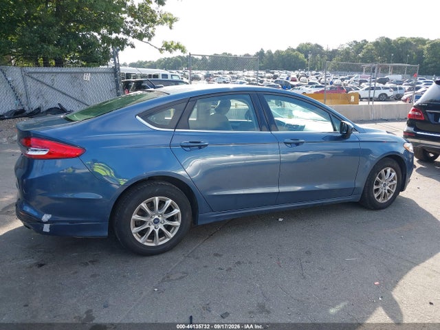 46135732 :رقم المزاد ، 3FA6P0G79JR226652 vin ، 2018 Ford Fusion S مزاد بيع