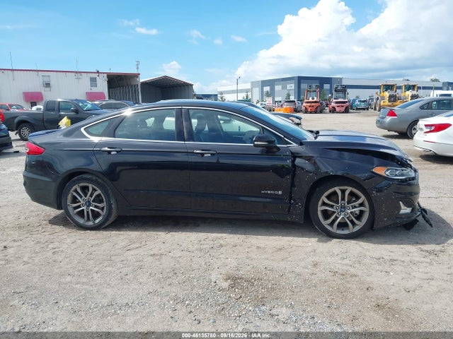 Auction sale of the 2019 Ford Fusion Hybrid Titanium, vin: 3FA6P0RU4KR120260, lot number: 46135780
