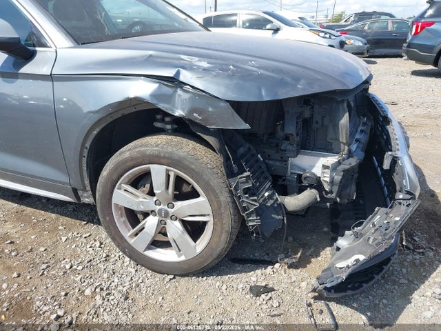2018 Audi Q5 2.0t Premium/2.0t Tech Premium მანქანა იყიდება აუქციონზე, vin: WA1BNBFY7J2113463, აუქციონის ნომერი: 46135789