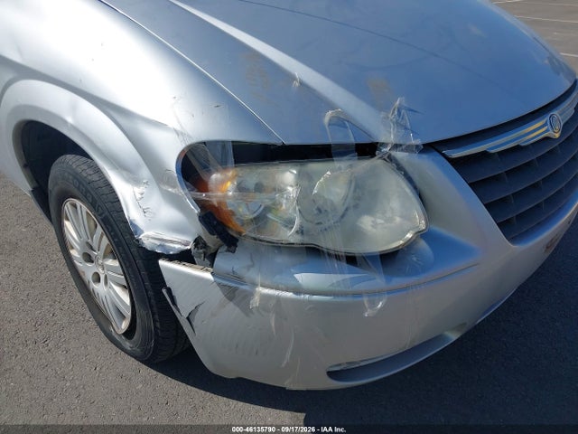 46135790 :رقم المزاد ، 2C4GP44R45R513629 vin ، 2005 Chrysler Town & Country Lx مزاد بيع
